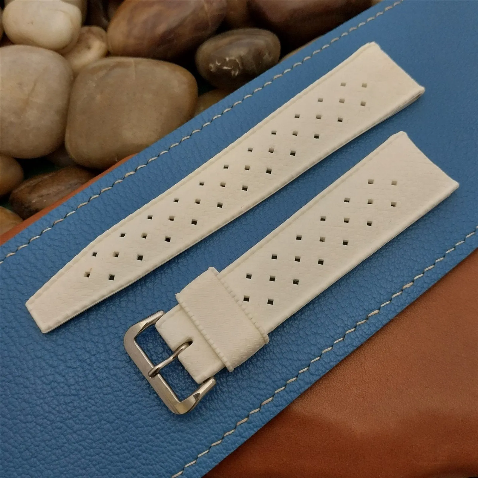 22mm Genuine Swiss Tropic Unused Vintage Diver Watch Band and 18mm Acier Buckle