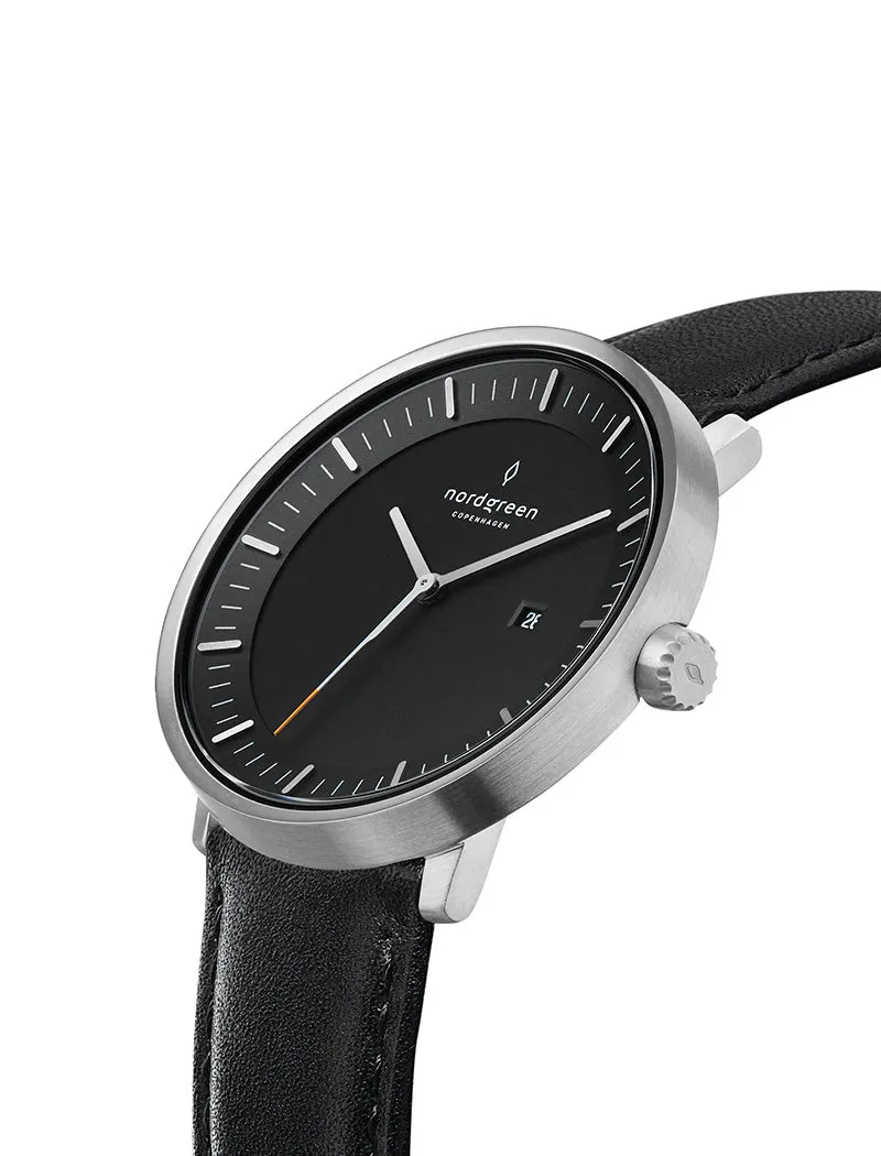 Blackmate watch