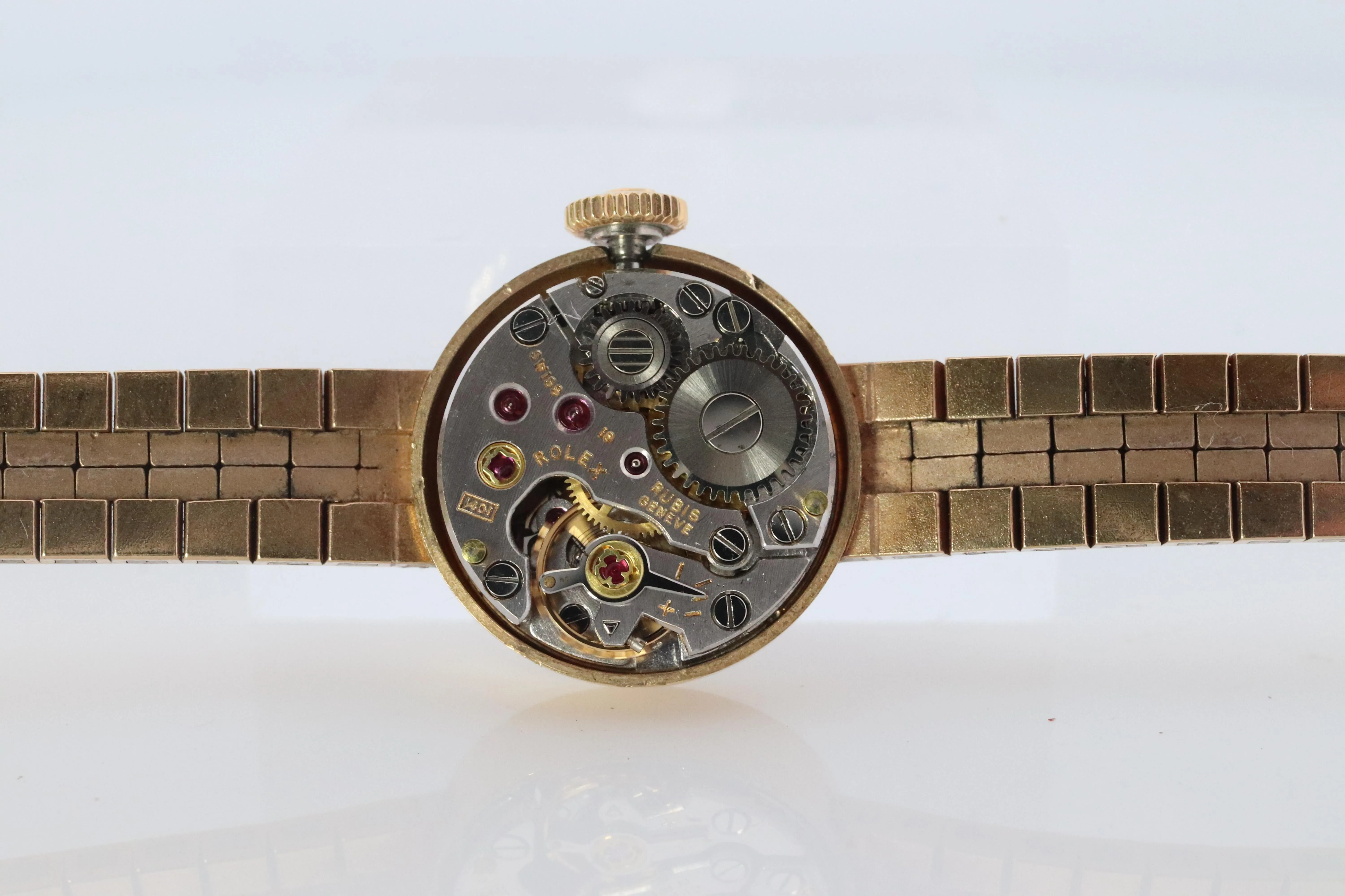 Genuine Rolex Watch. 9k YG Ladies Rolex Mechanical Windup Watch.