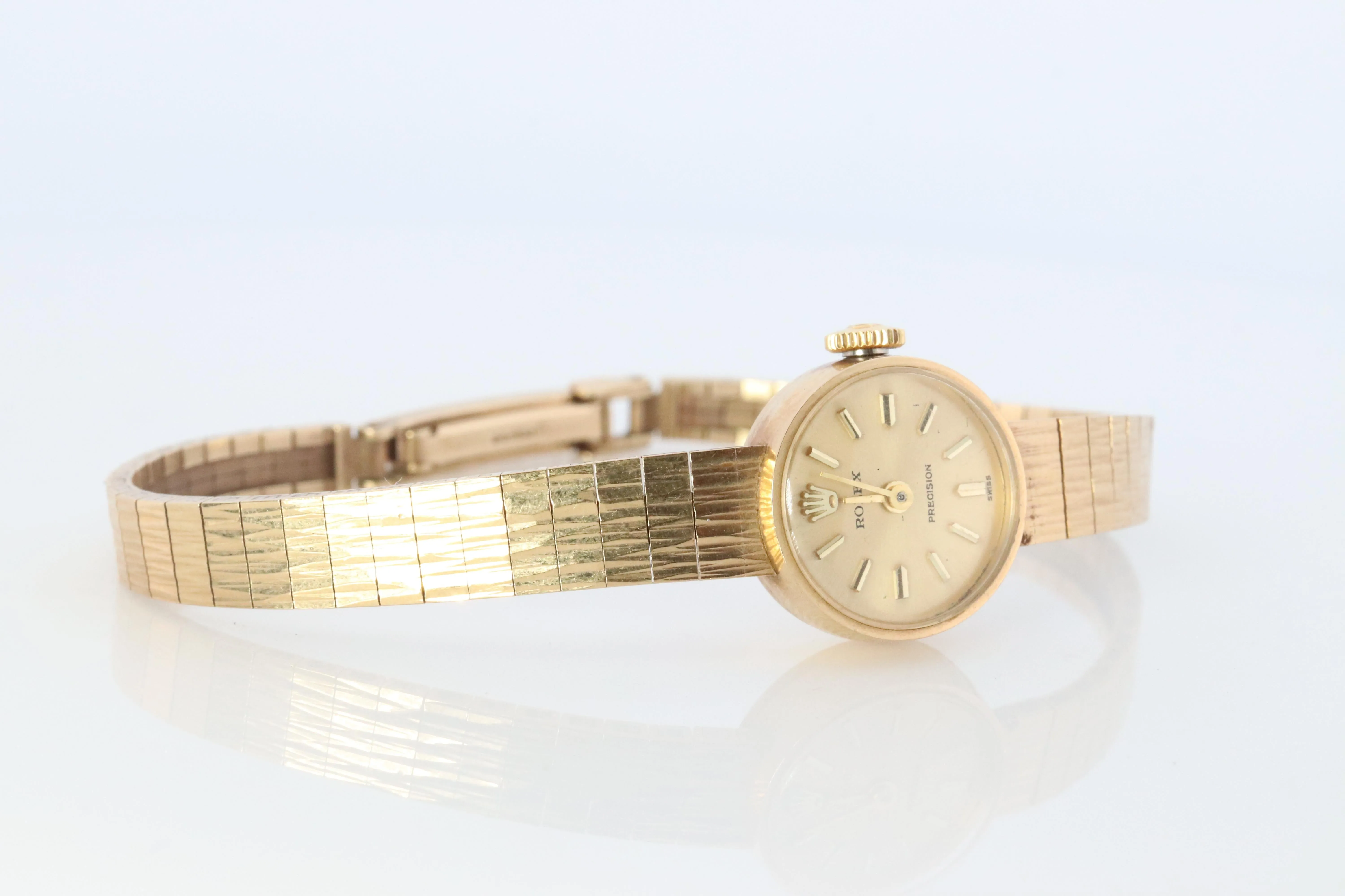 Genuine Rolex Watch. 9k YG Ladies Rolex Mechanical Windup Watch.