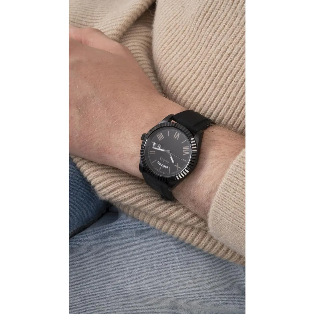 Guess Men 42 mm Black Dial Analog Watch- GW0335G1