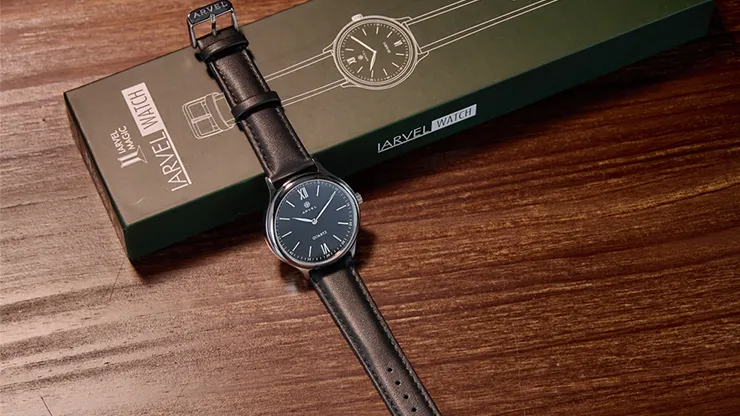 Iarvel Watch - Silver Watchcase Black Dial