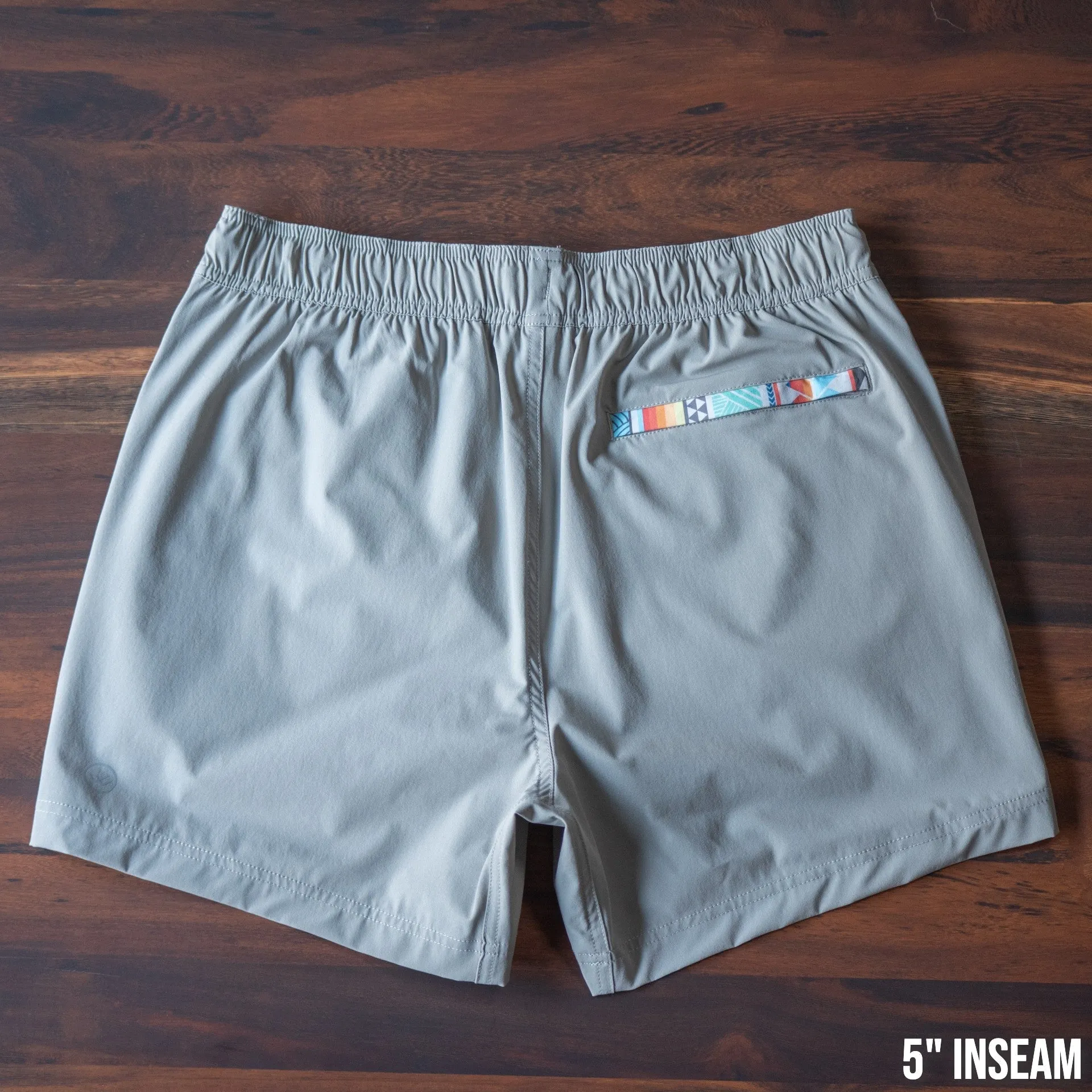 Nomad 3.0 Short (Hybrid) - Ash 5" & 7" - Linerless