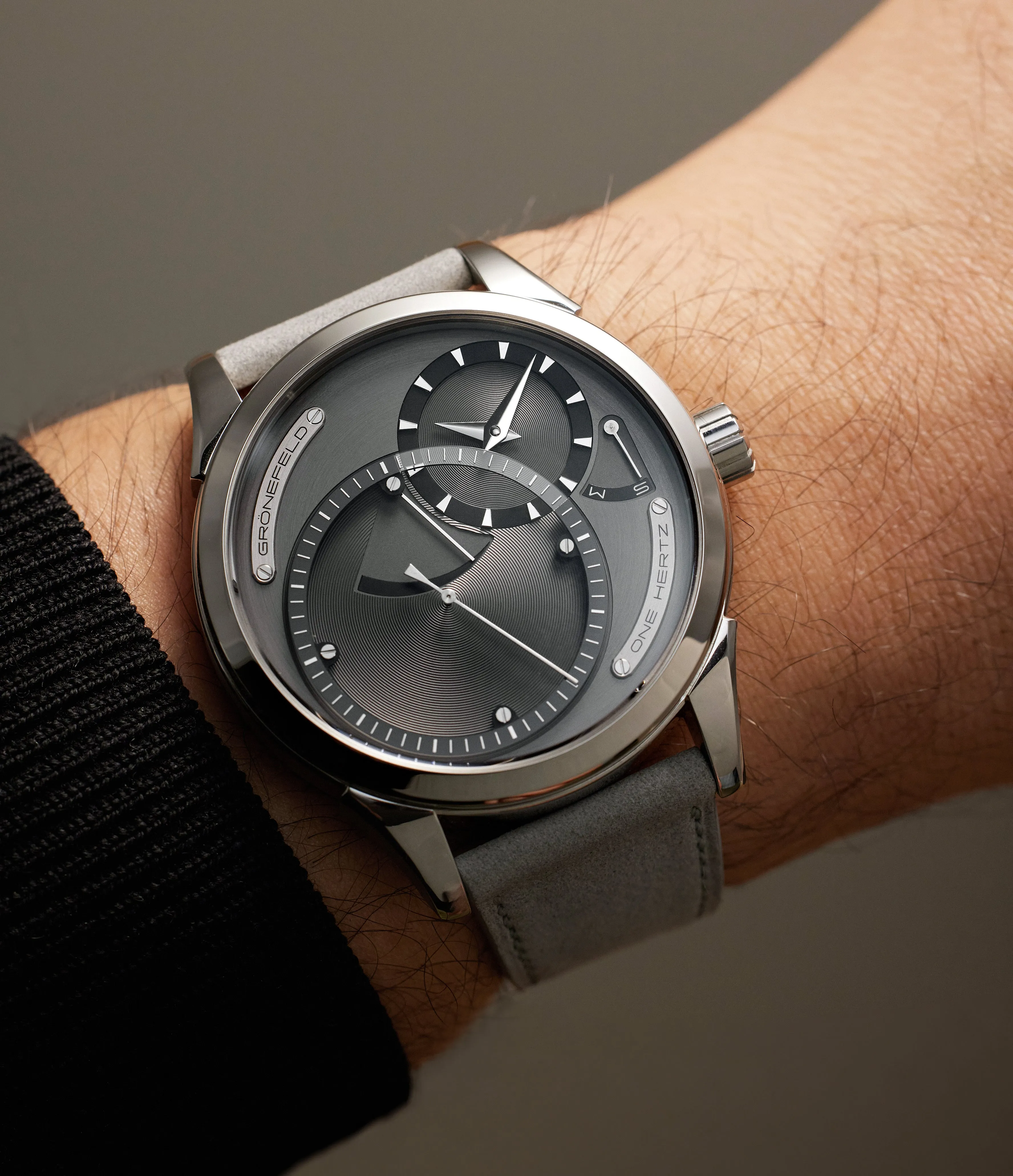 One Hertz 1912 | Stainless Steel