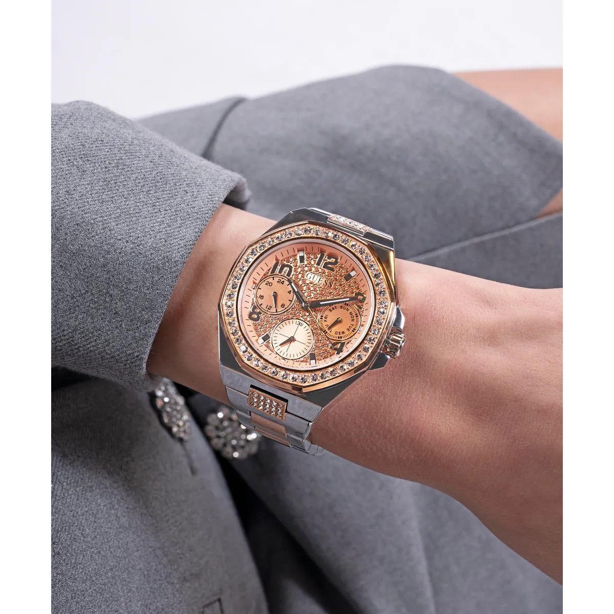 Trend Women Quartz Rose Gold Dial Multi-Function Recycled Steel Watch GW0777L3
