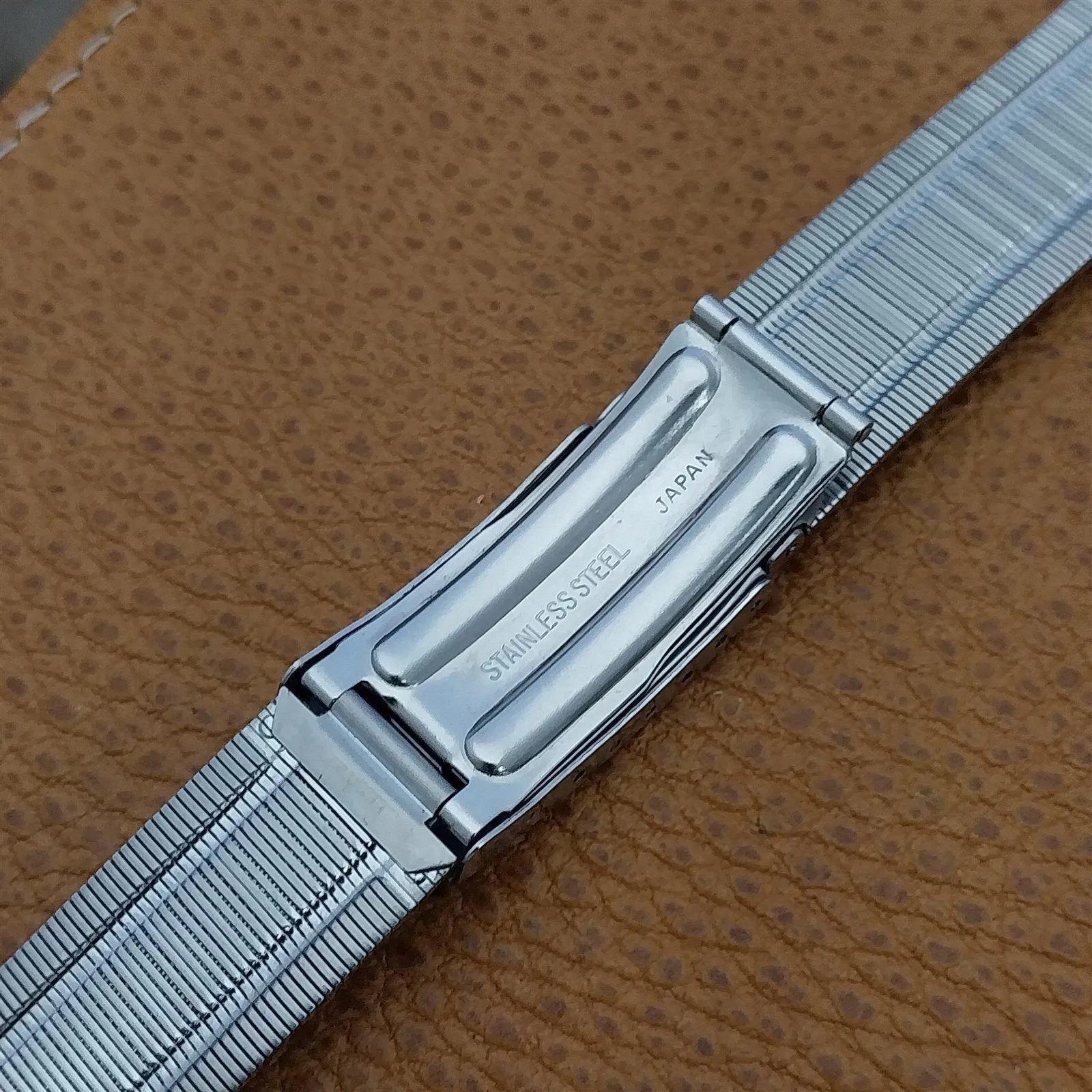 Vintage 19mm Stainless Steel Bear lcd led 1970s Unused Classic Watch Band